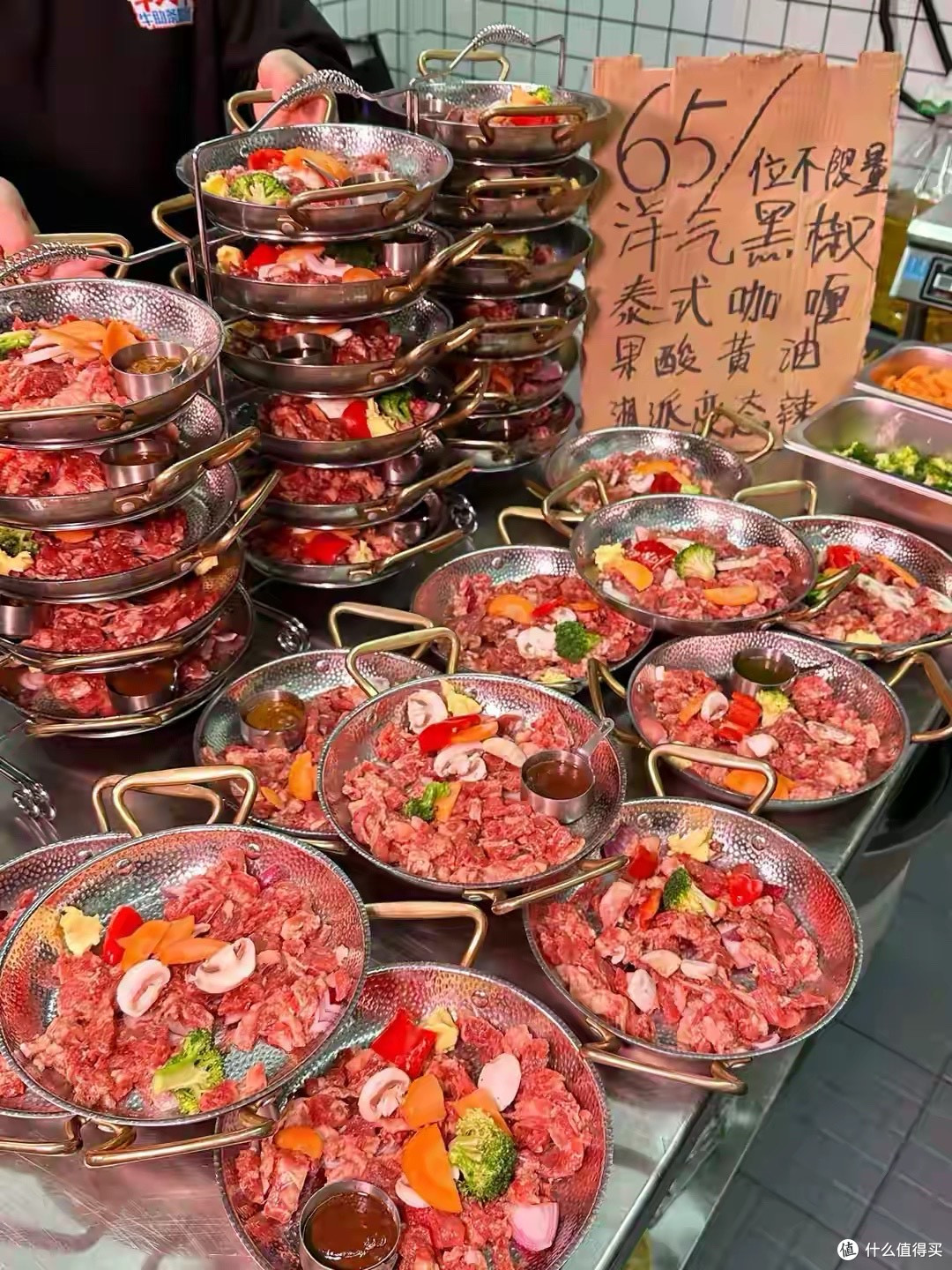 65元牛肋条自助的倒闭潮:不是消费者吃不起,是商家把人当傻子