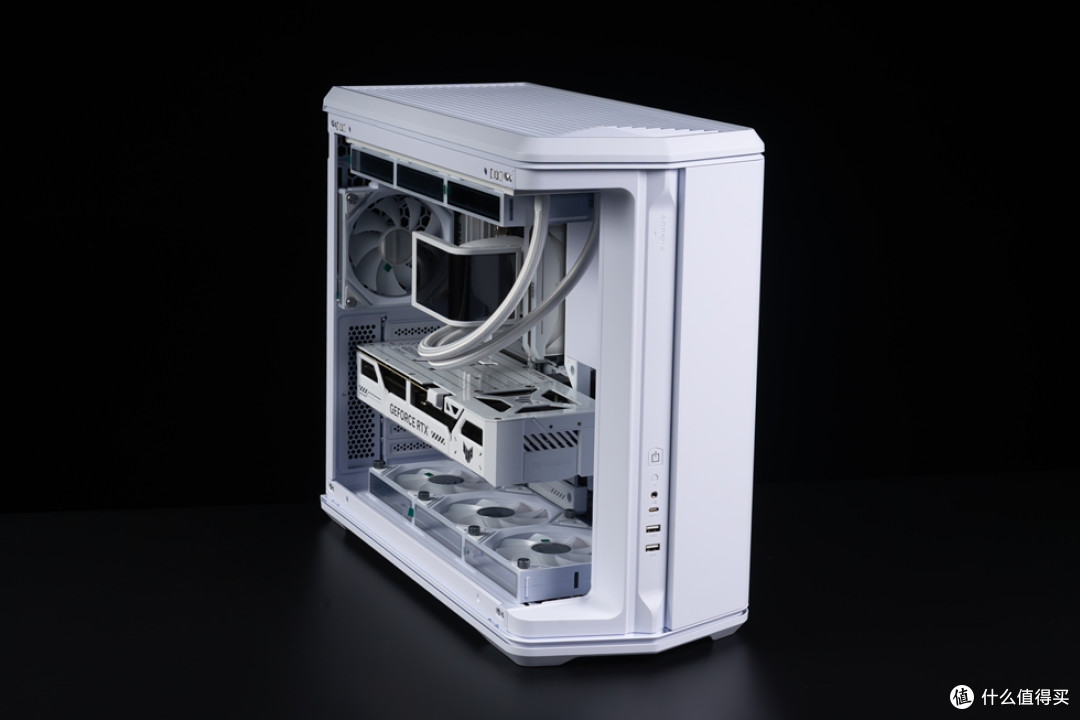 TUF B850-BTF+TUF RTX 5070Ti BTF+先马巨浪3装机体验!
