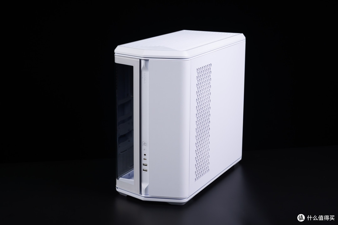 TUF B850-BTF+TUF RTX 5070Ti BTF+先马巨浪3装机体验!