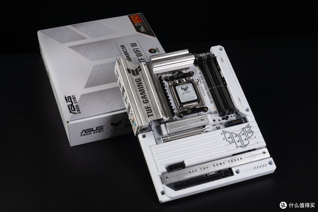 TUF B850-BTF+TUF RTX 5070Ti BTF+先马巨浪3装机体验!