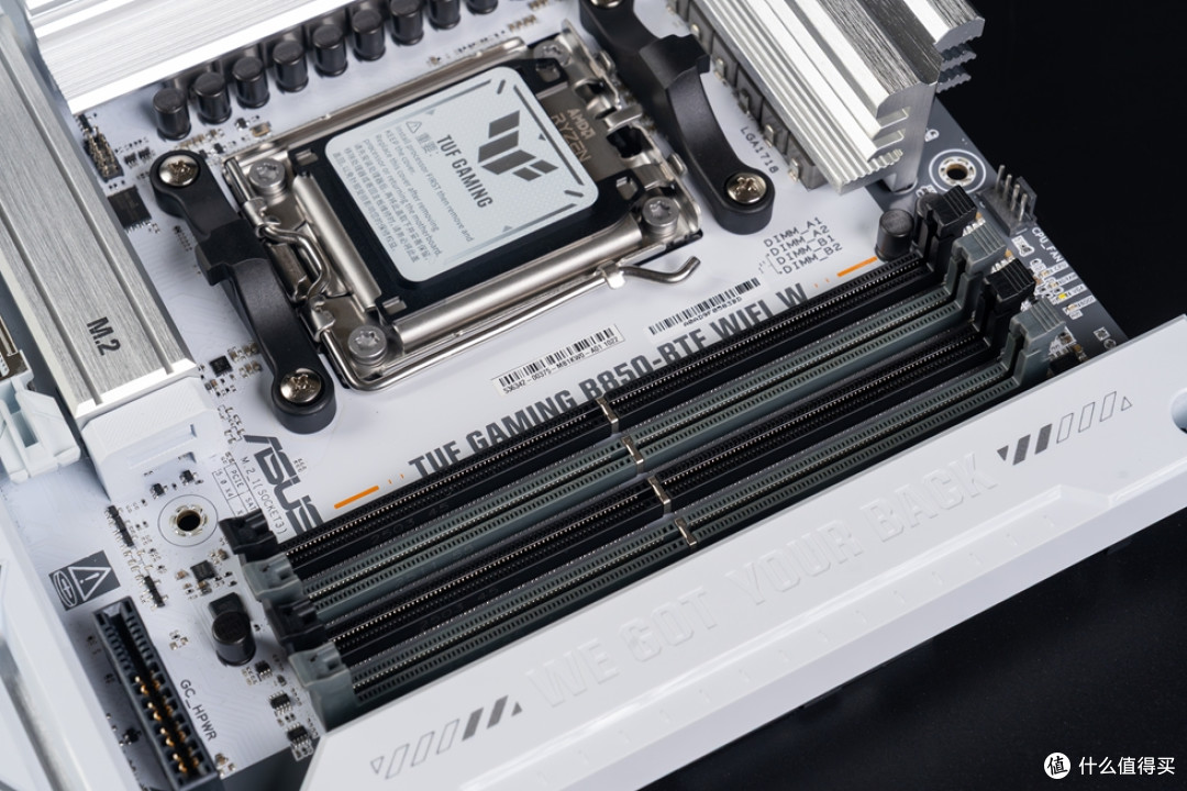 TUF B850-BTF+TUF RTX 5070Ti BTF+先马巨浪3装机体验!