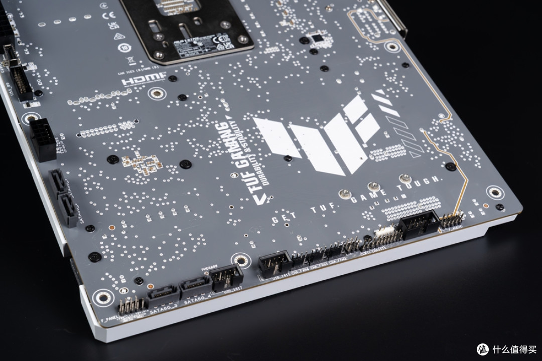 TUF B850-BTF+TUF RTX 5070Ti BTF+先马巨浪3装机体验!