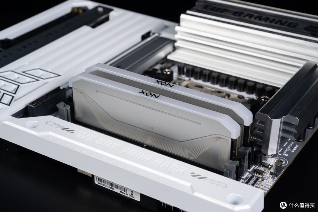 TUF B850-BTF+TUF RTX 5070Ti BTF+先马巨浪3装机体验!