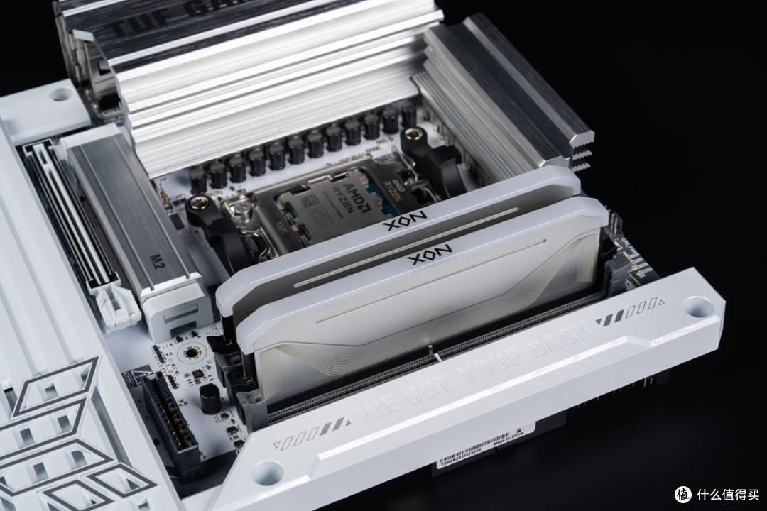TUF B850-BTF+TUF RTX 5070Ti BTF+先马巨浪3装机体验!