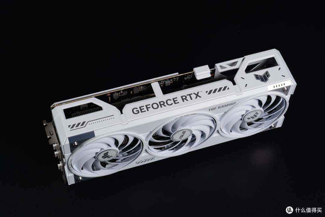 TUF B850-BTF+TUF RTX 5070Ti BTF+先马巨浪3装机体验!