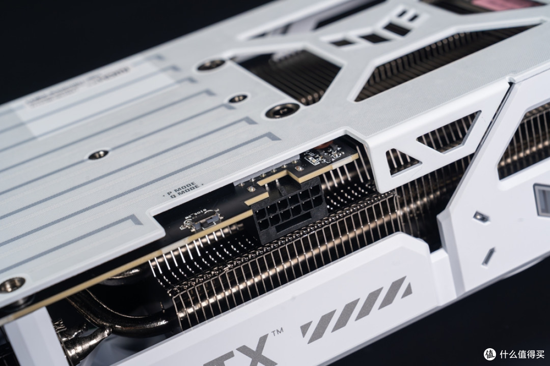 TUF B850-BTF+TUF RTX 5070Ti BTF+先马巨浪3装机体验!