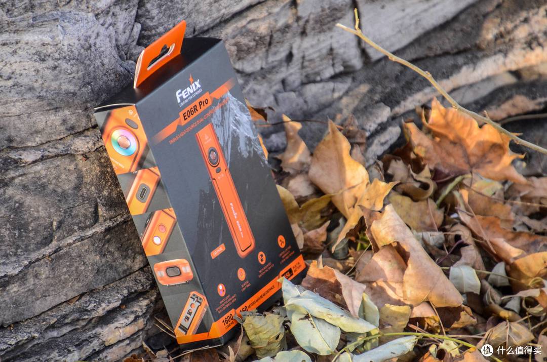 便携新标杆、光影多面手:FENIX E06R Pro