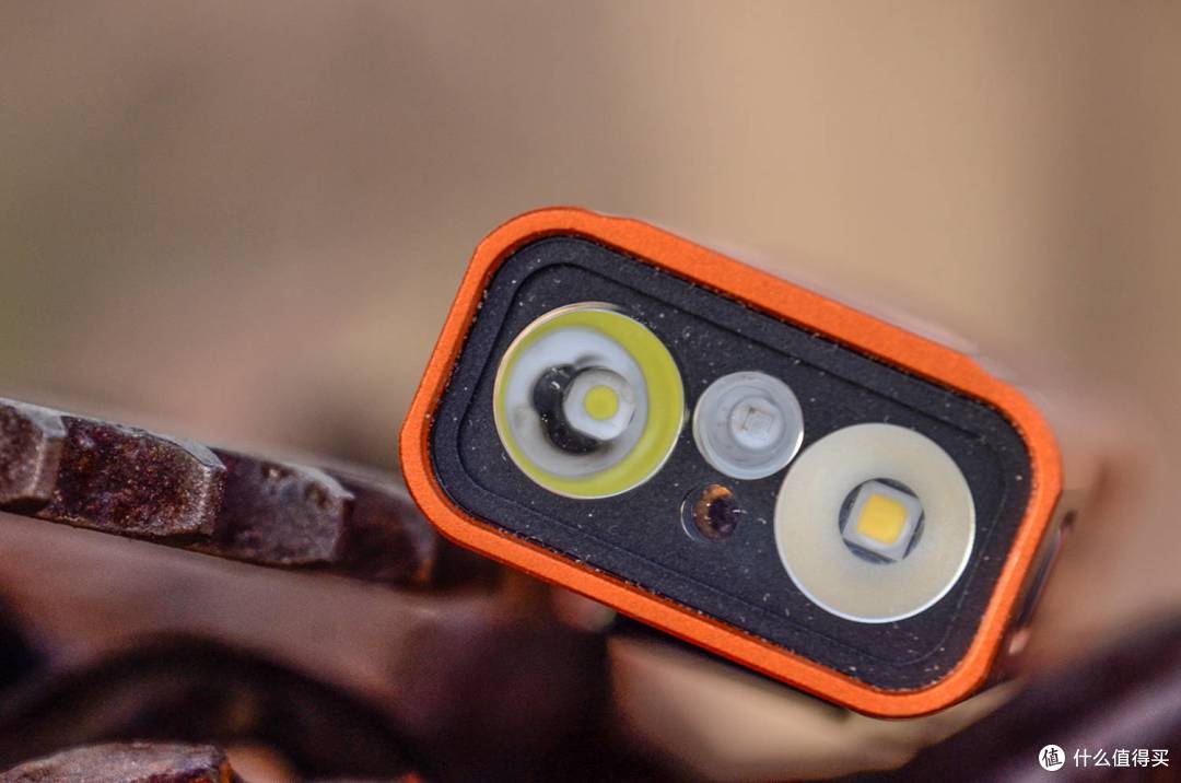 便携新标杆、光影多面手:FENIX E06R Pro