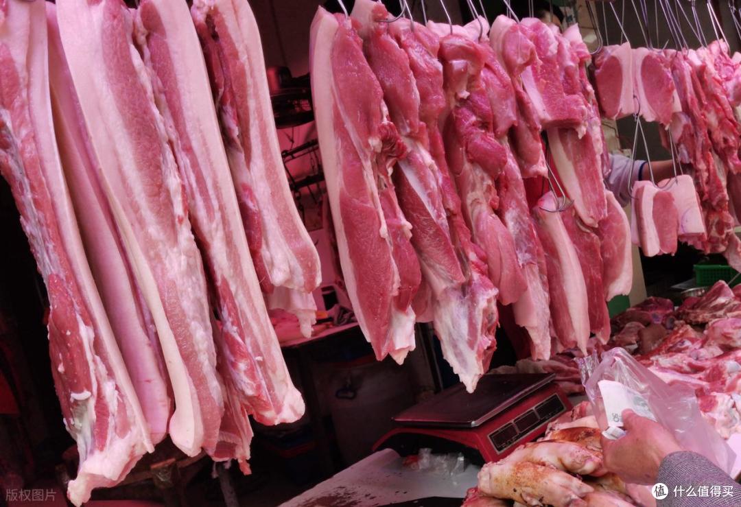 买猪肉,遇到这3种别买!肉贩子:不懂的人才吃