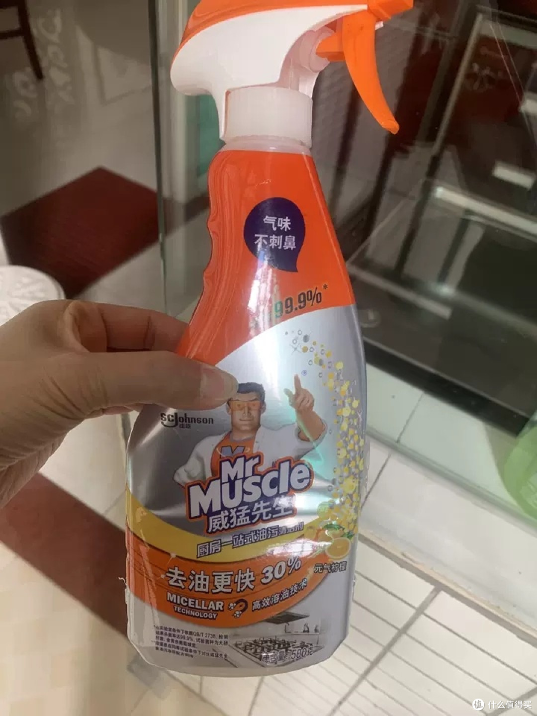 威猛先生油污净:高效清洁厨房重油污