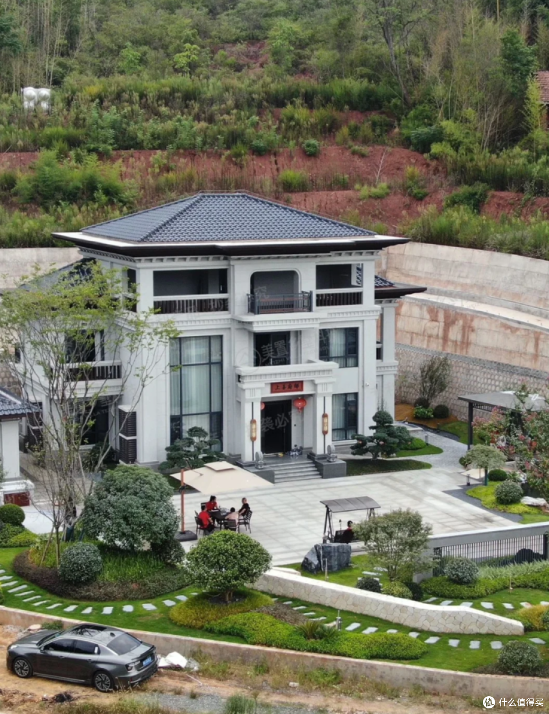 在农村花100万建大别墅的人,最终后悔了吗?