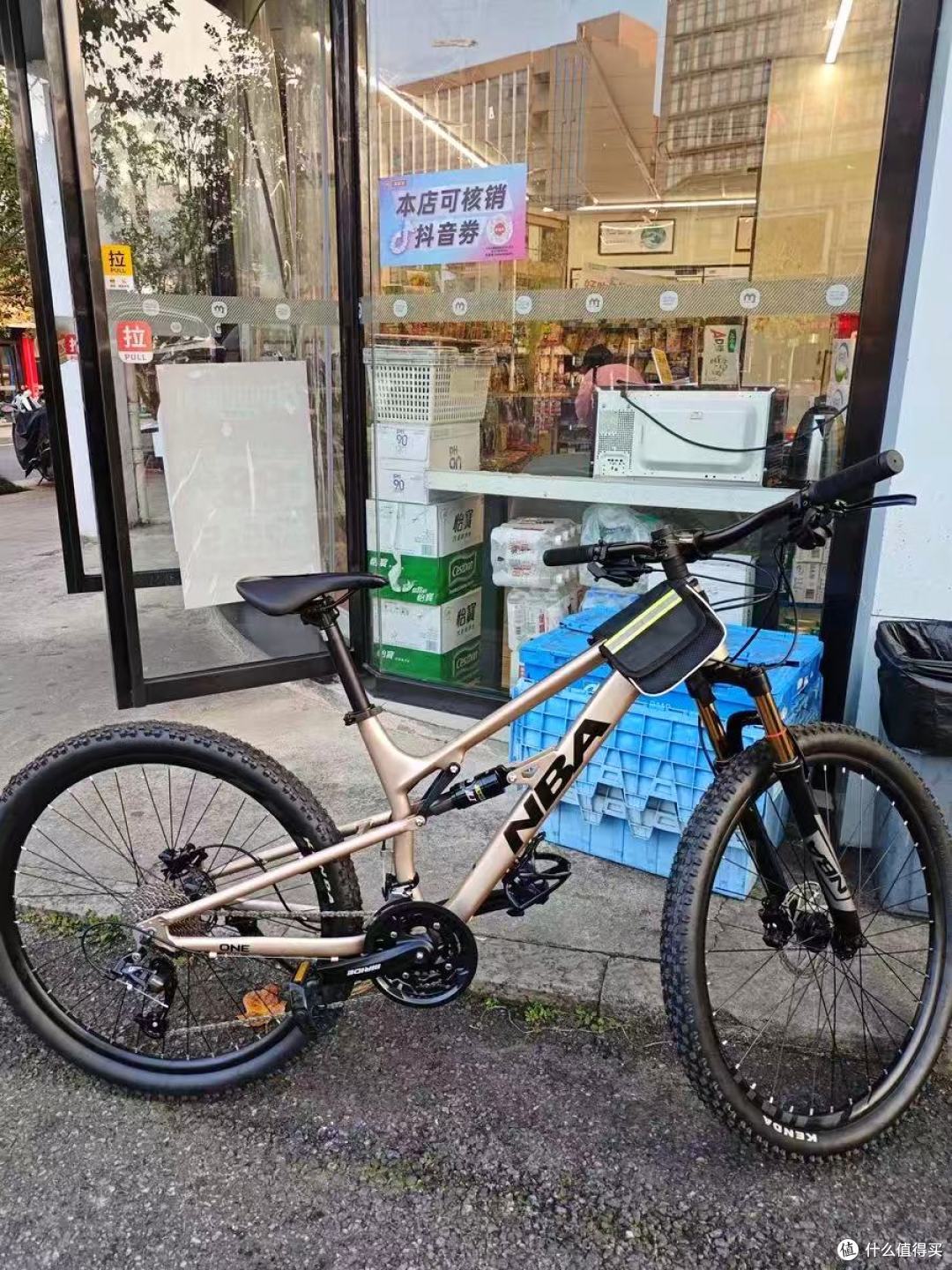 通勤党封神！NBA软尾山地车让我放弃了地铁🚴♂️