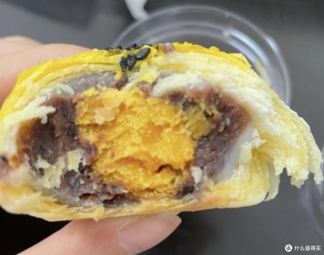 蛋黄酥哪家强各有各的味~