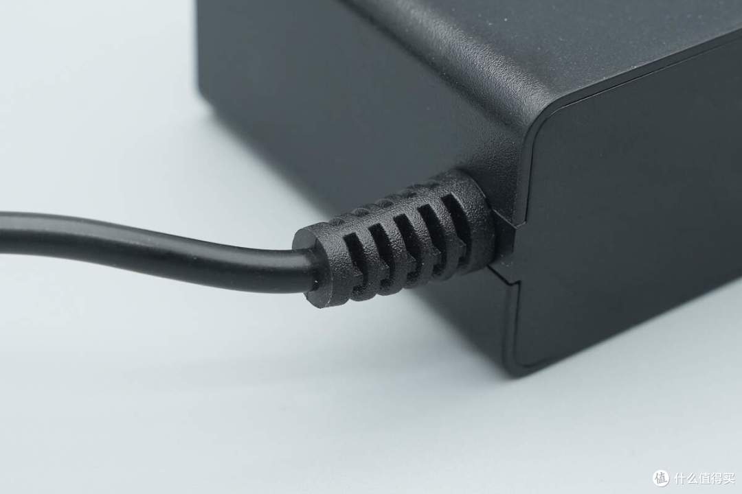 40多年老牌电源厂商旗下36W电源适配器拆解