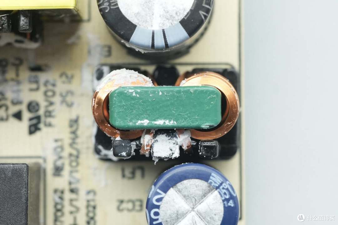 40多年老牌电源厂商旗下36W电源适配器拆解