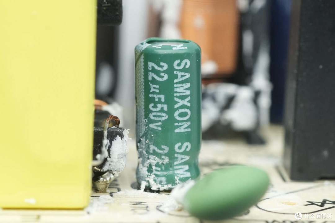40多年老牌电源厂商旗下36W电源适配器拆解