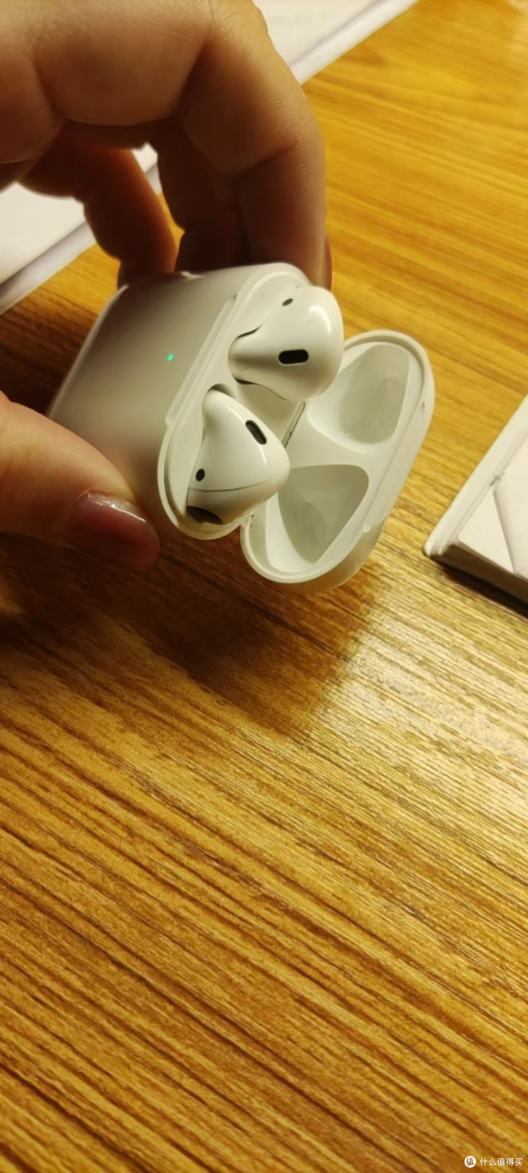 致敬经典airpods2