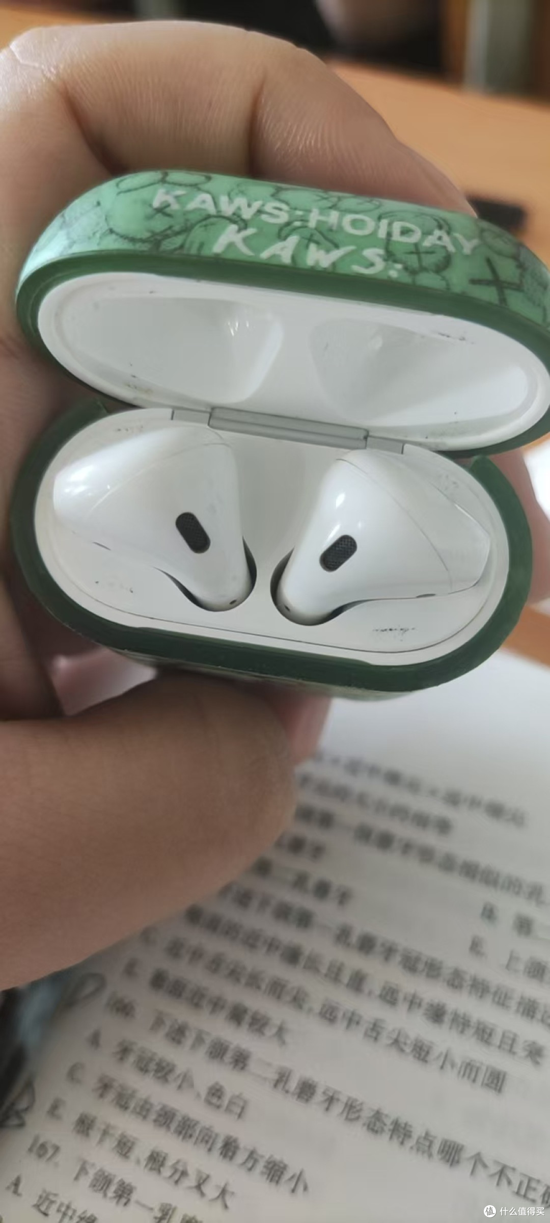 致敬经典airpods2