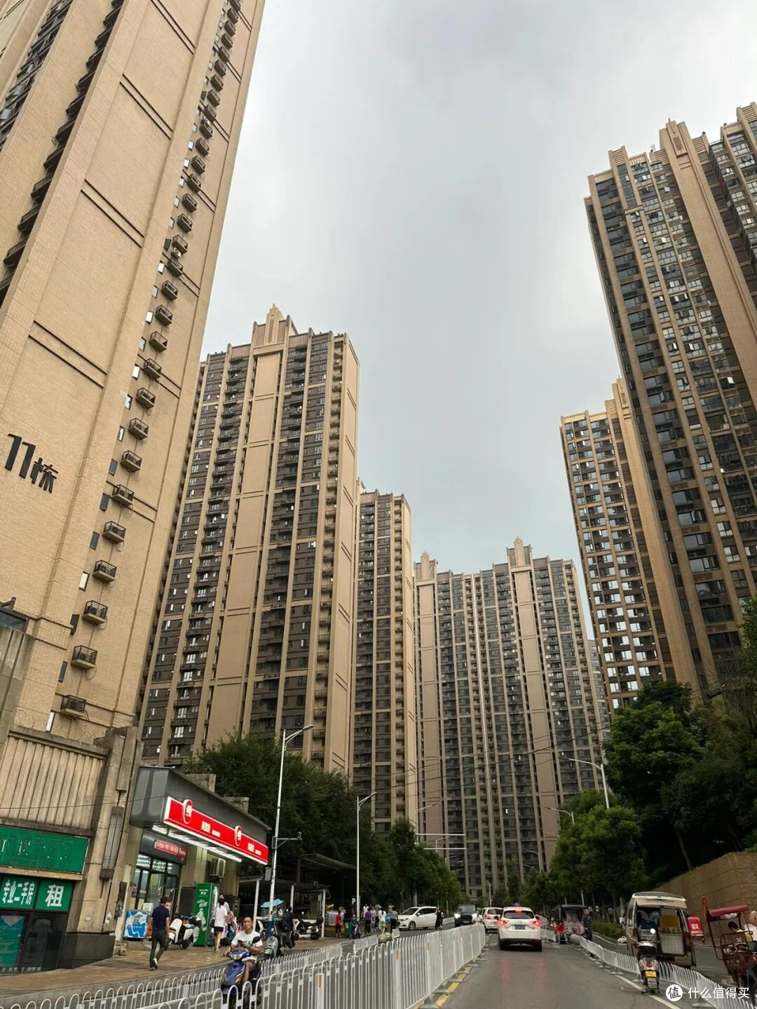 再便宜,也不要买的5类小区,或将沦为“穷人房”,聪明人已转手