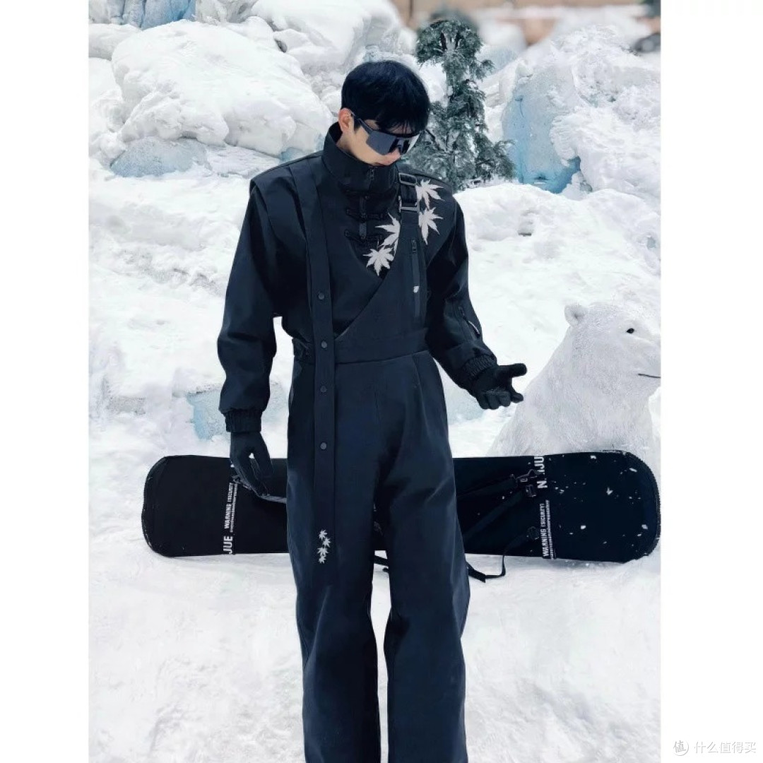 国风滑雪服套装:颜值与机能兼备