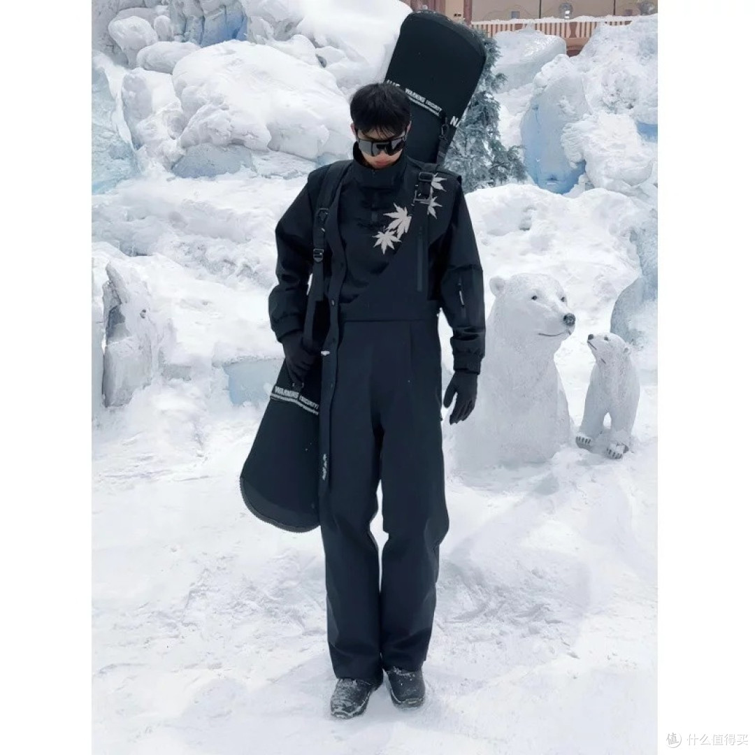 国风滑雪服套装:颜值与机能兼备