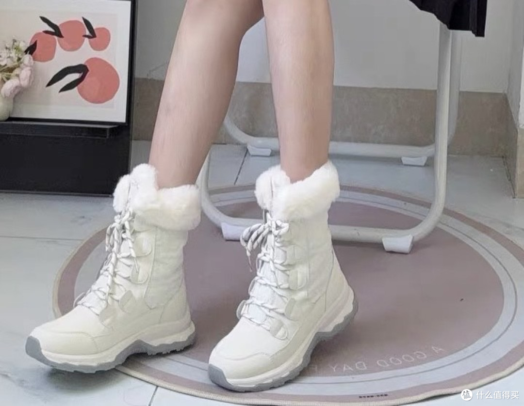 🌟 冰雪世界的“白月光”!达芙妮雪地靴