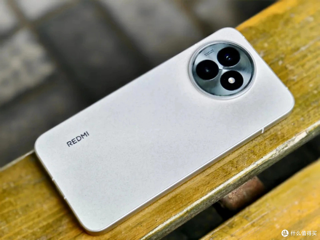 小米果断“亮剑”,从2599元跌至1997元,7410mAh+IP69防水