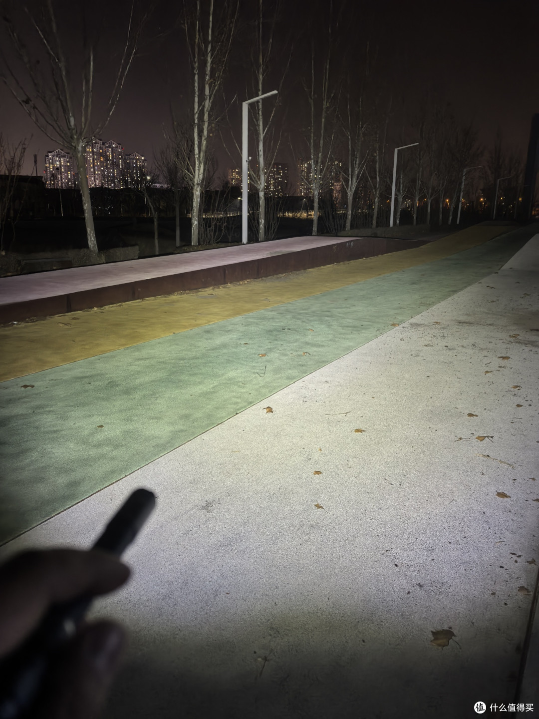 商务又战术——纳丽德TA22手电测评