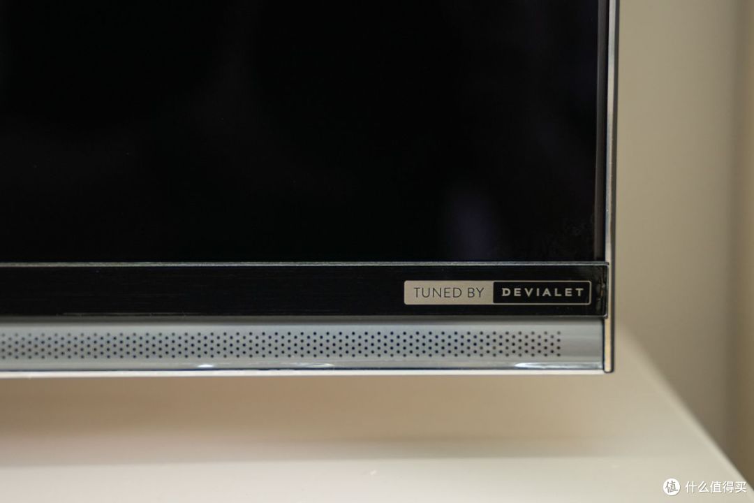 别再踩SQD-Mini LED的坑!RGB-Mini LED才是高端电视首选