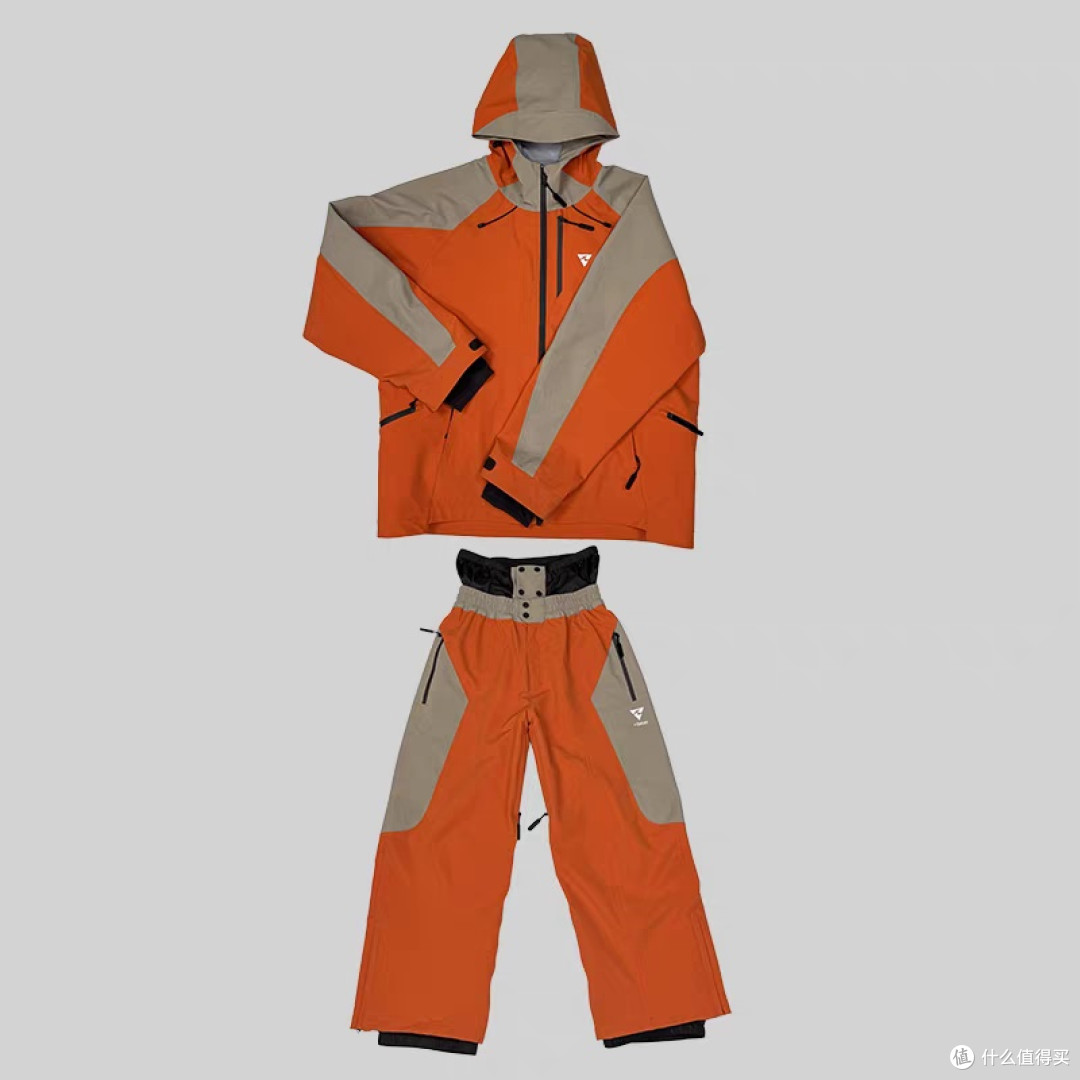 VAMEI焰橙滑雪服：保暖与颜值兼备
