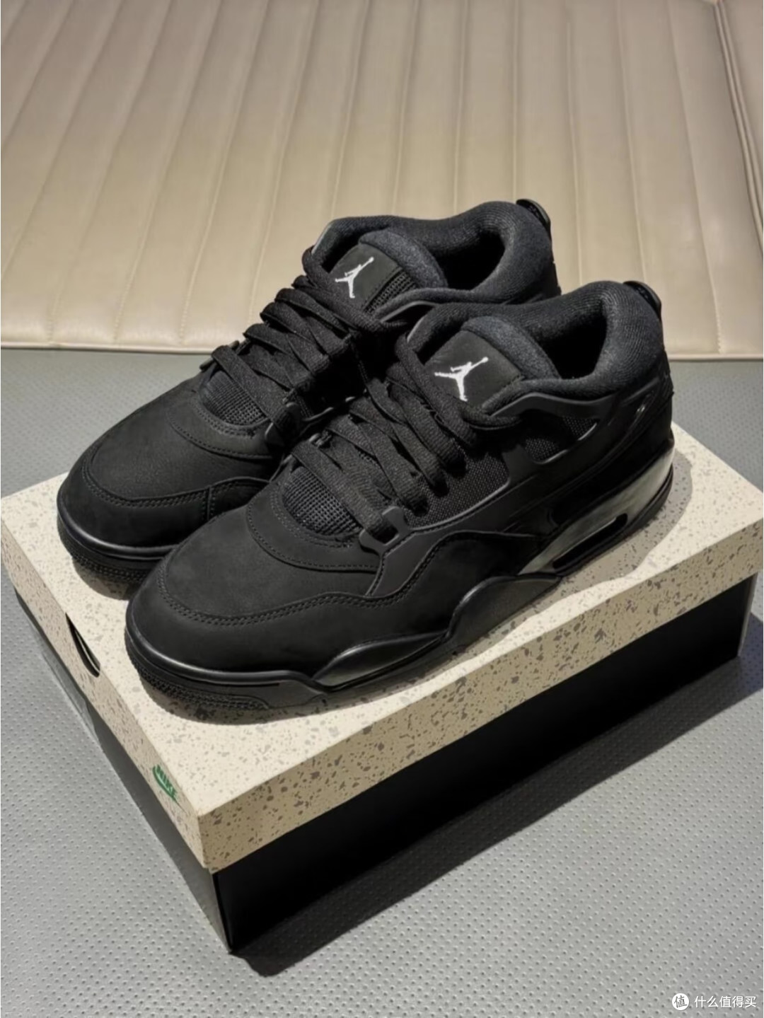 秋冬炸街王!AJ4黑武士 百搭又耐穿的宝藏球鞋