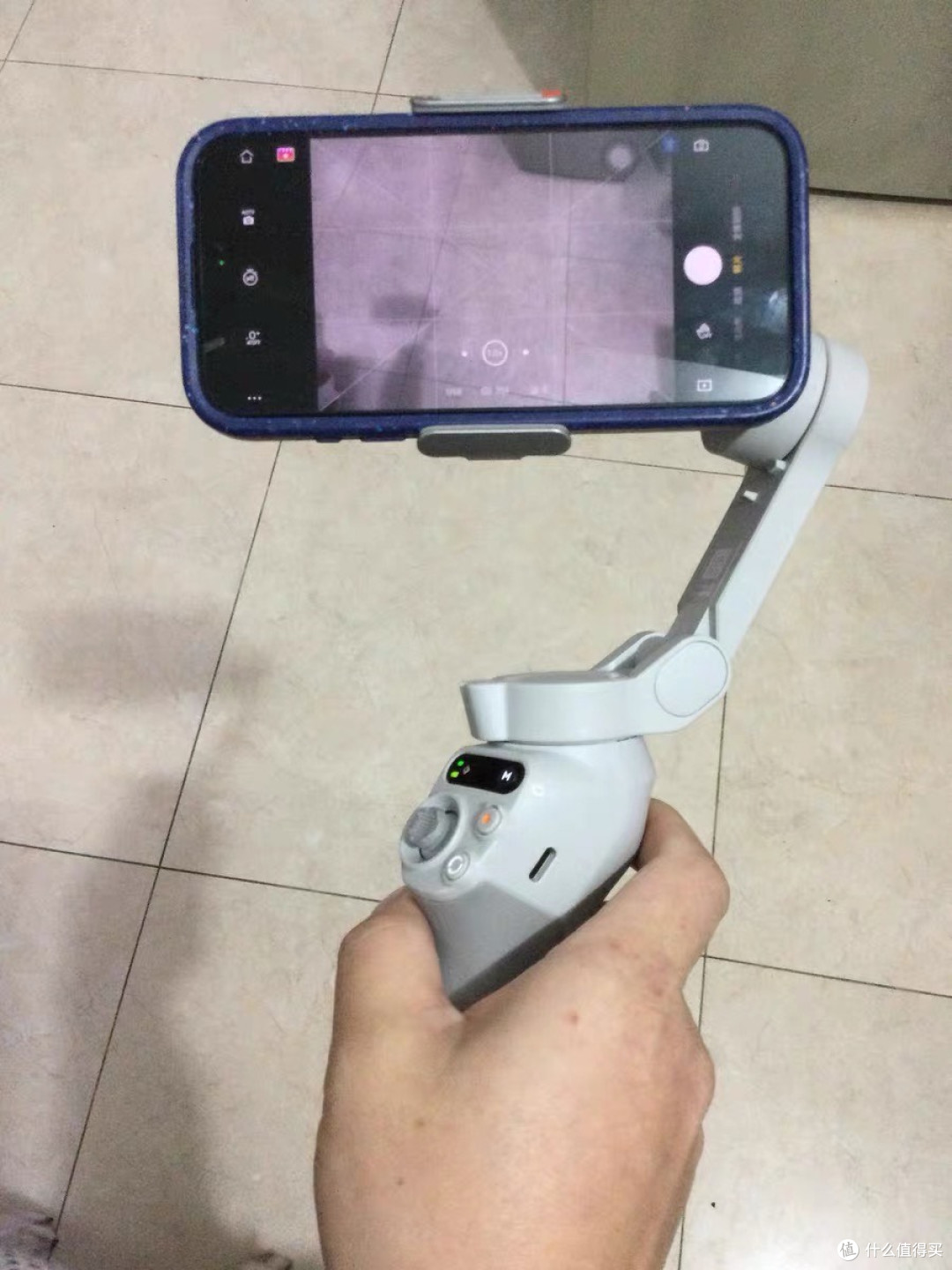 大疆Osmo Mobile SE助力滑雪vlog