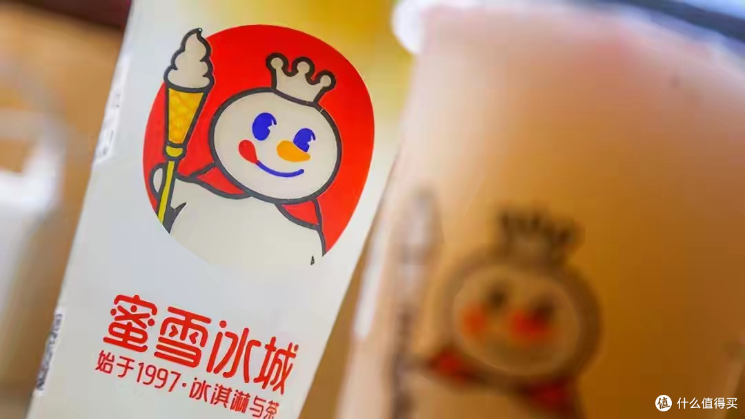 4美元奶茶闯曼哈顿!蜜雪冰城的“天价地段+平价产品”出海赌局