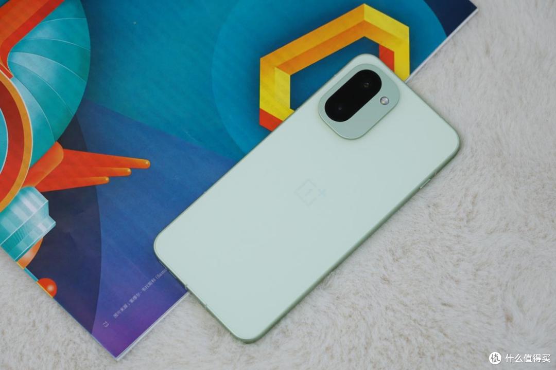 性能旗舰续航无忧，手感很好：一加Ace 6T 16GB+1TB深度测评体验