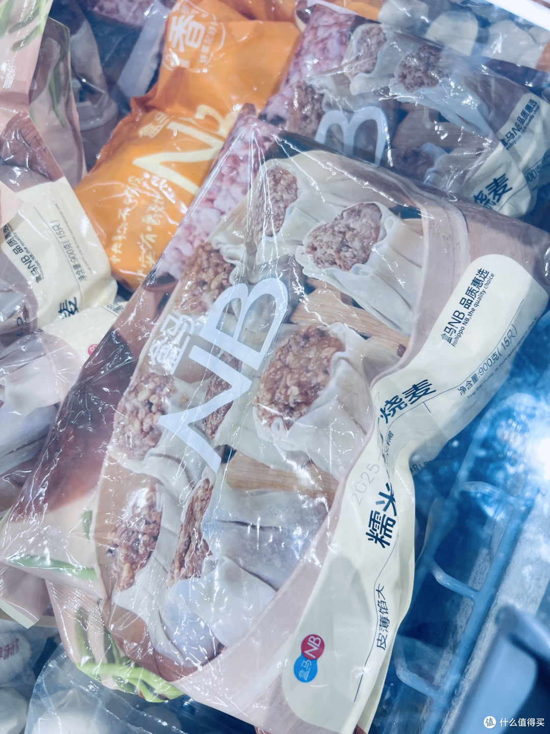 冬日鲜食藏暖意,盒马冻品搭出一桌烟火味