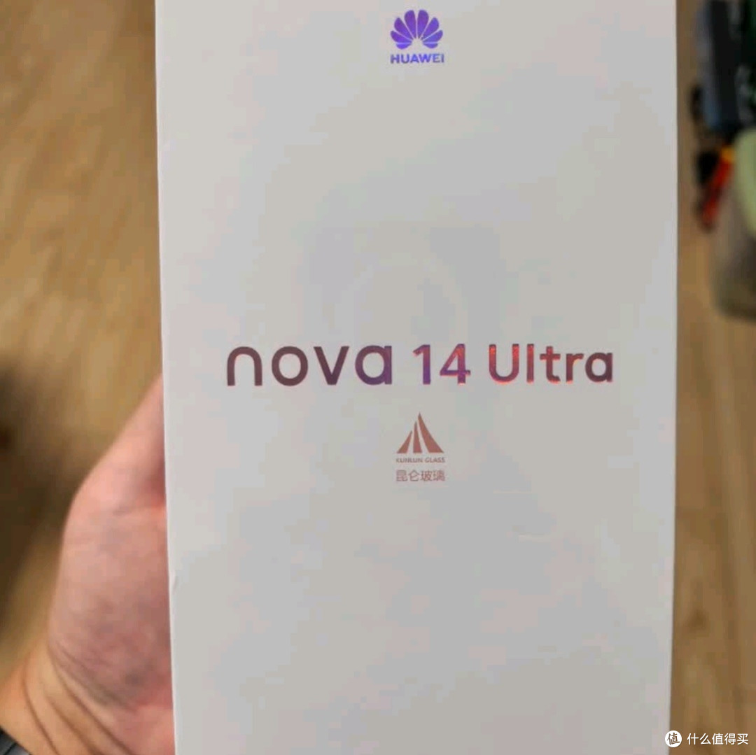 华为nova 14 Ultra 512GB曜金黑:科技与美学的巅峰融合