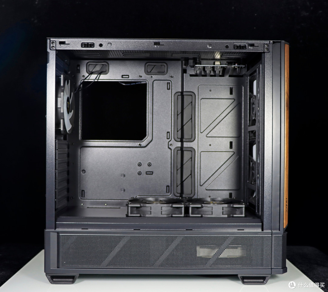 玩游戏的友友们,同价格下 9070 XT 完胜 RTX 5070,别选错了呀