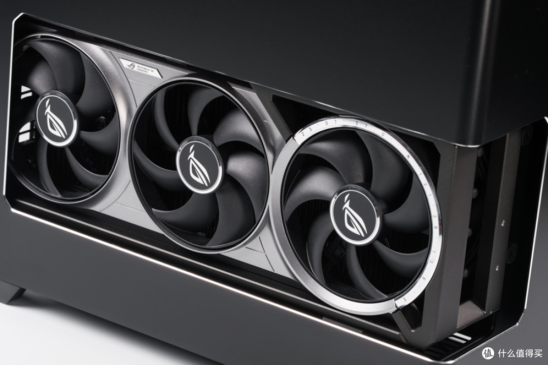 NR200P V3_ROG ASTRAL RTX 5080_铭瑄 B850I_阿斯加特 雷神 索尔