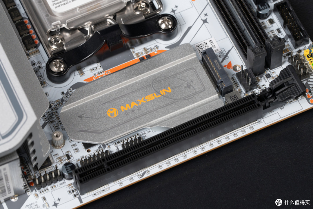NR200P V3_ROG ASTRAL RTX 5080_铭瑄 B850I_阿斯加特 雷神 索尔