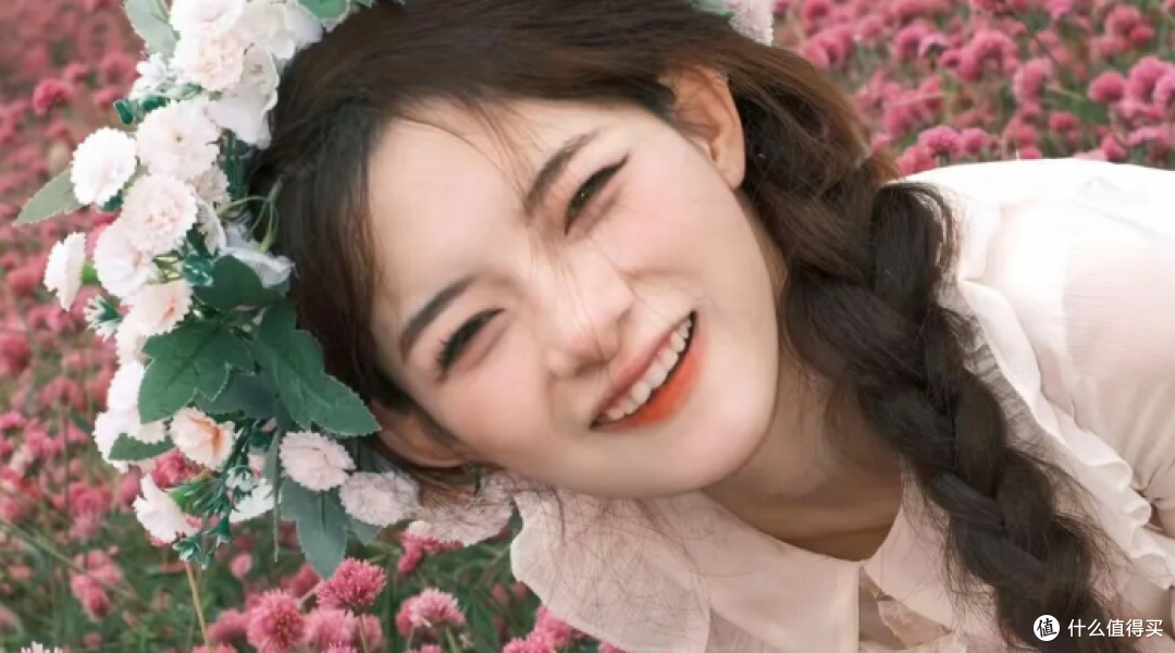 脑瘫女孩60秒广告卖4.2万?3年还债40万的背后,绷带绑手千个深夜