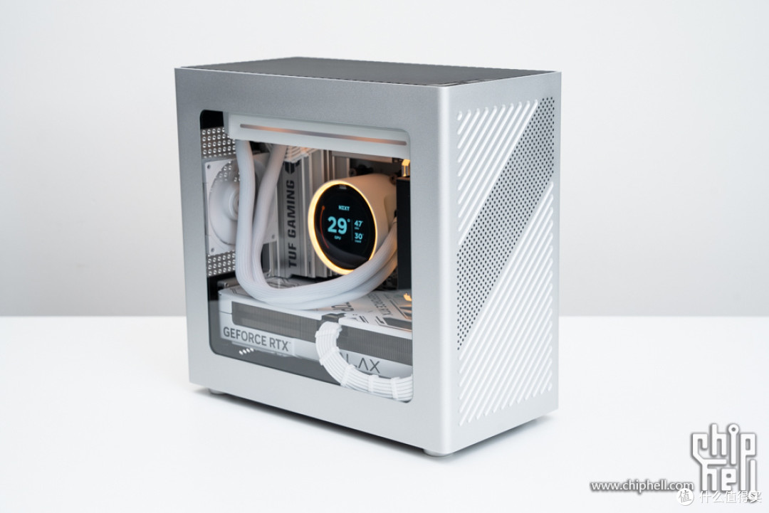 精致游戏主机，华硕 B850M + 影驰 5070 Ti 金属大师 + COOJ Z18