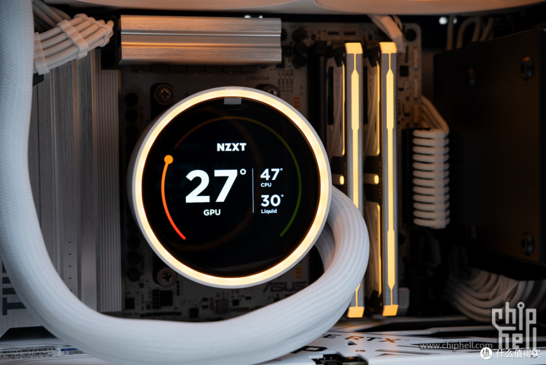 精致游戏主机，华硕 B850M + 影驰 5070 Ti 金属大师 + COOJ Z18