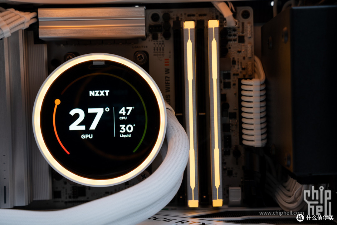 精致游戏主机，华硕 B850M + 影驰 5070 Ti 金属大师 + COOJ Z18
