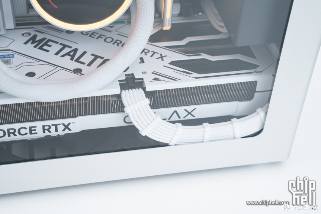 精致游戏主机，华硕 B850M + 影驰 5070 Ti 金属大师 + COOJ Z18