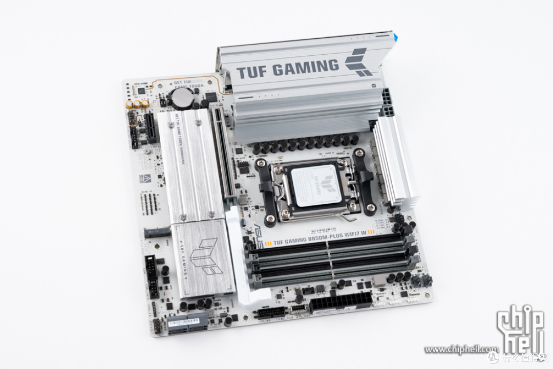 精致游戏主机，华硕 B850M + 影驰 5070 Ti 金属大师 + COOJ Z18