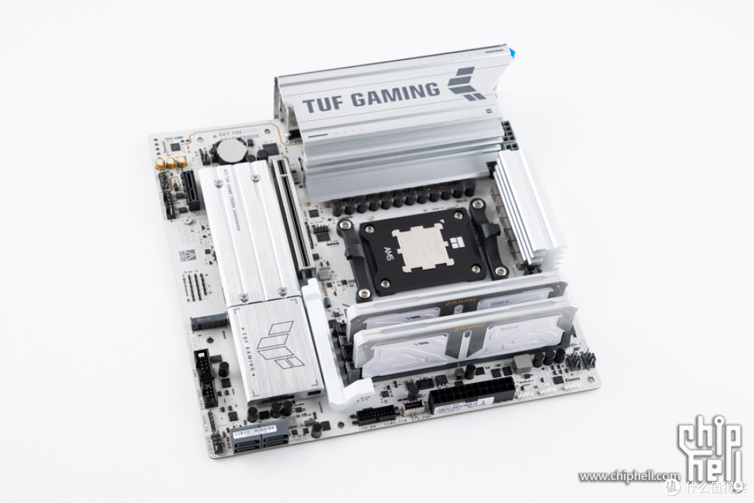 精致游戏主机，华硕 B850M + 影驰 5070 Ti 金属大师 + COOJ Z18