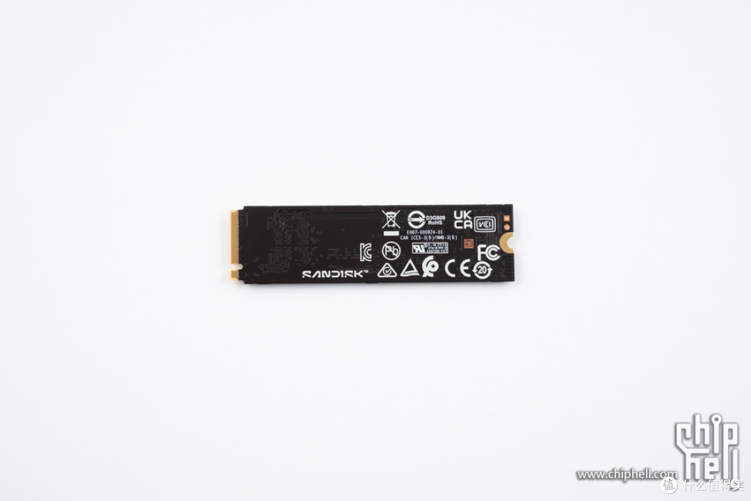 精致游戏主机，华硕 B850M + 影驰 5070 Ti 金属大师 + COOJ Z18