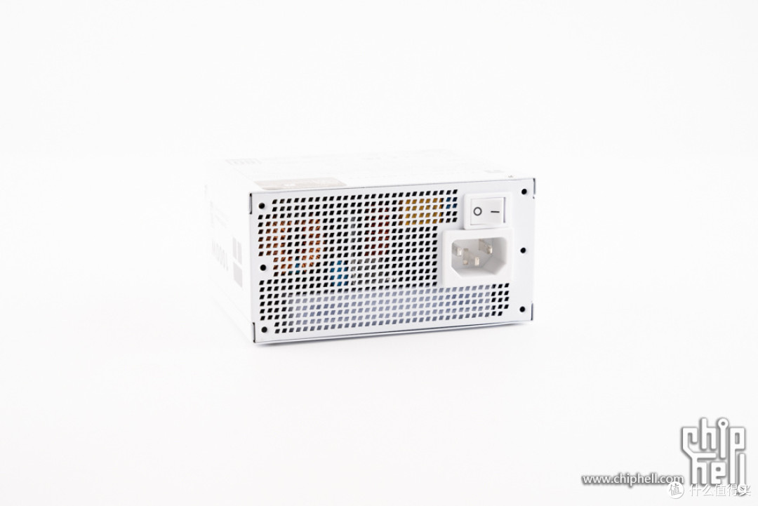精致游戏主机，华硕 B850M + 影驰 5070 Ti 金属大师 + COOJ Z18