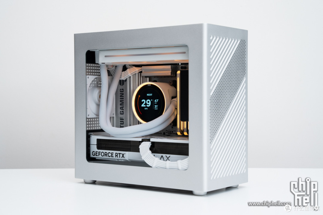 精致游戏主机，华硕 B850M + 影驰 5070 Ti 金属大师 + COOJ Z18