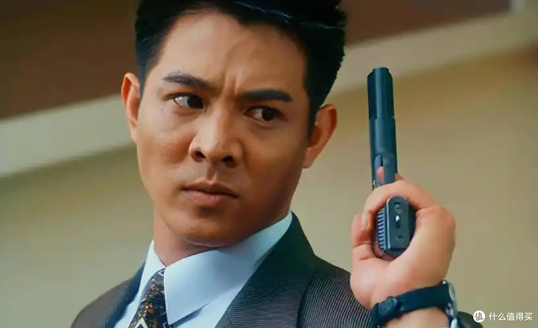 李连杰的“享福女儿”引争议:4个女儿两种人生,偏心还是无奈!